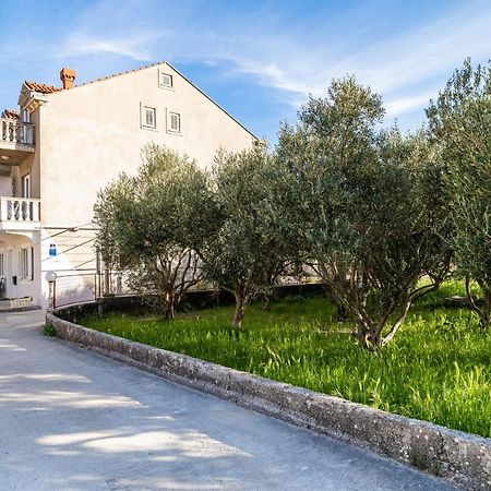 Francesca Guesthouse Млини Экстерьер фото