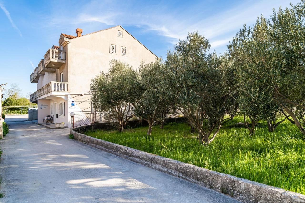 Francesca Guesthouse Млини Экстерьер фото