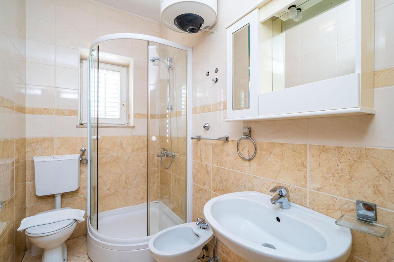 Francesca Guesthouse Млини Экстерьер фото