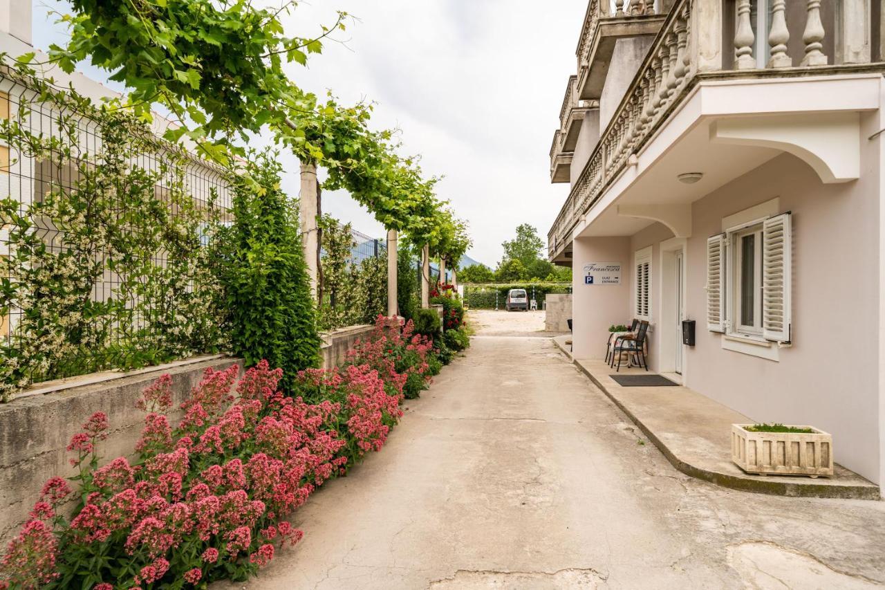Francesca Guesthouse Млини Экстерьер фото